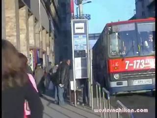 Gyönyörű dögös szőke csöcsök megragadta segg tapogatás tovább busz 1. rész