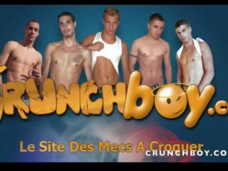 Impressionante gruppo sporco film banda scoppio amator senza preservativo in parigi per crunchboy